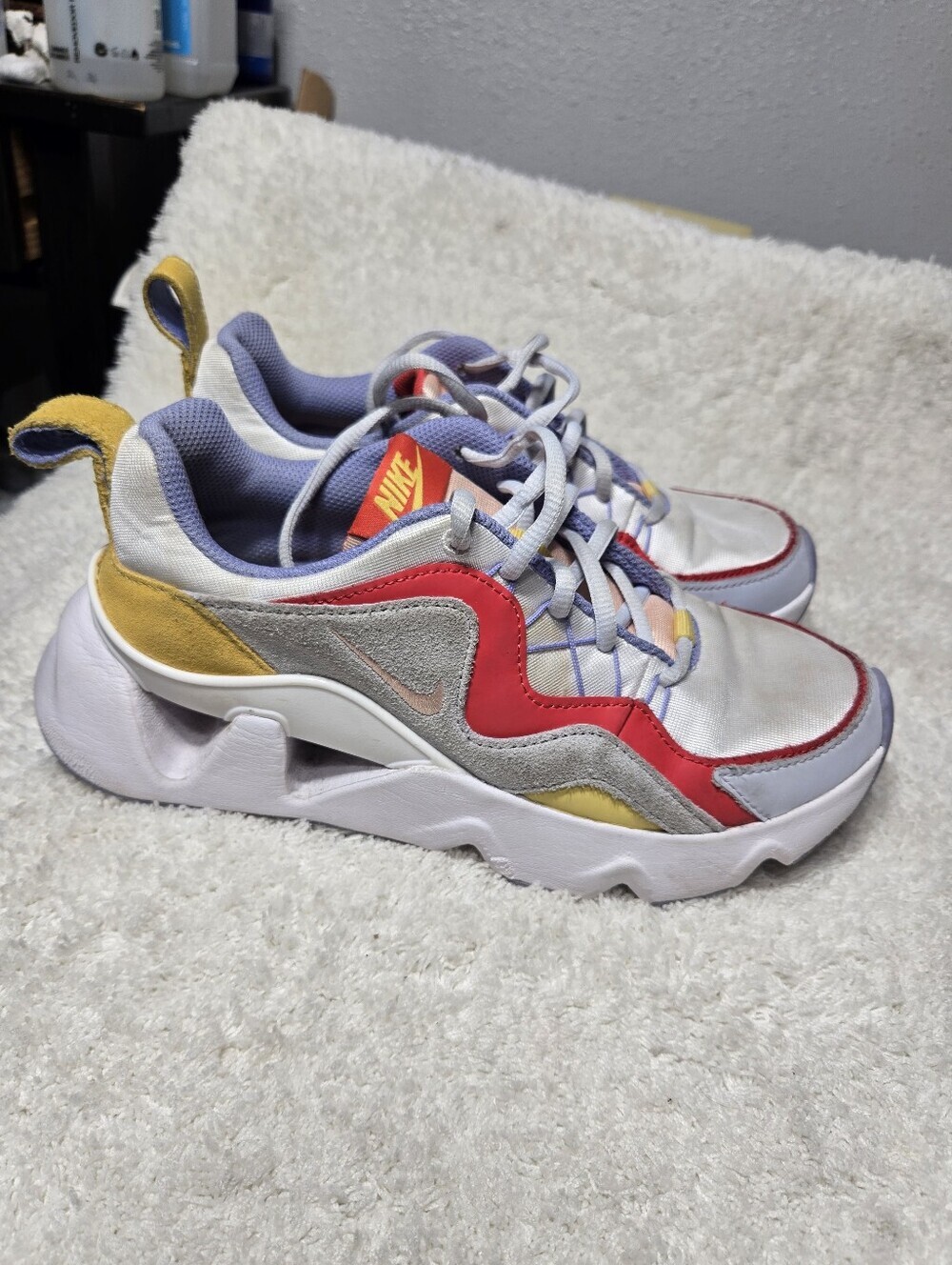 NIKE RYZ 365 Low Running Shoes - Womens Size 7 CW5590-100 - Picture 1 of 13